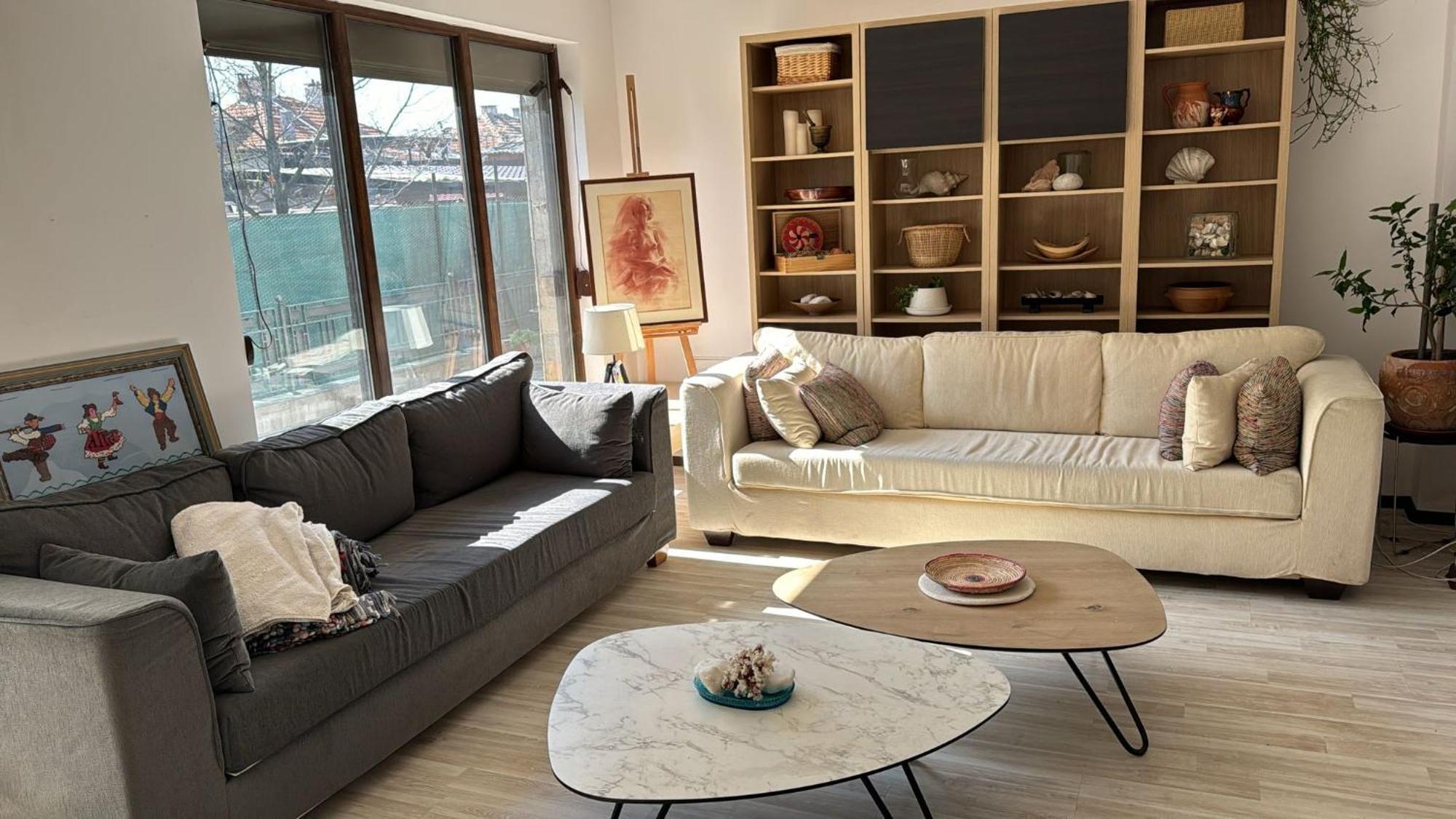 Kazanlak Large Guest House Apartment Near The Center With Full Kitchen & Dining Room, King Beds, Garden Patio, Free Parking & Self Check-In المظهر الخارجي الصورة