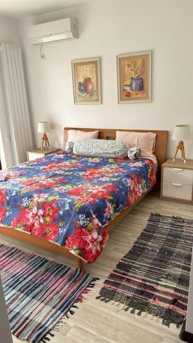 Kazanlak Large Guest House Apartment Near The Center With Full Kitchen & Dining Room, King Beds, Garden Patio, Free Parking & Self Check-In المظهر الخارجي الصورة